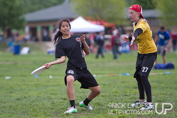 Saturday Pool Play - Round 3 - 2013 D-I College Champs