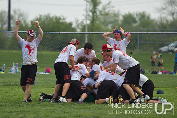 Sunday action from the 2013 D-III National Championships