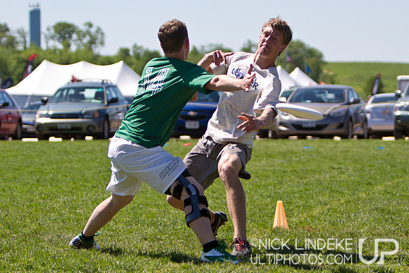 Friday Pool Play - Round 2 - 2013 D-I College Champs