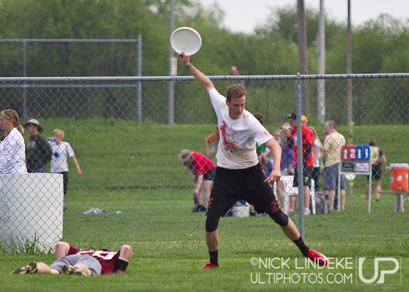 Sunday action from the 2013 D-III National Championships