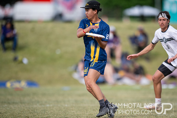 Vermont Chill vs California Ursa Major in prequarters at USAU DI College Nationals