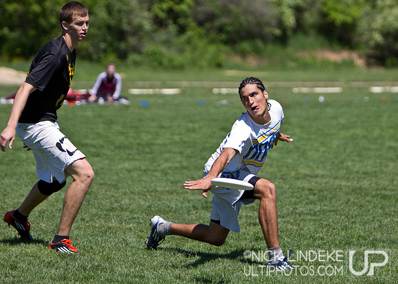 Friday Pool Play - Round 2 - 2013 D-I College Champs