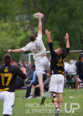 Saturday Pool Play - Round 4 - 2013 D-I College Champs