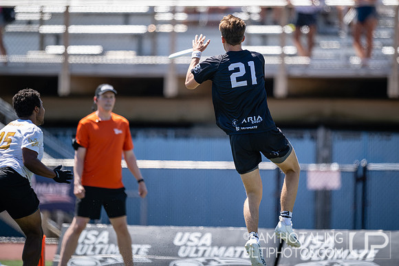 Highlights from finals during USAU DI College Championships at Kings Stadium