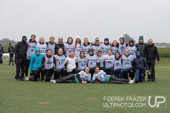 Scandal Champions Team Photo