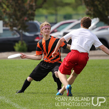 Sat Round 2 - Open D-II - MN HS State Champs 2013
