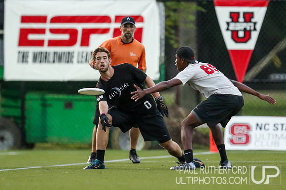 Action from USAU College Division 1 Nationals