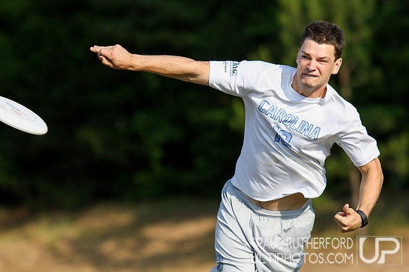 Action from USAU College Division 1 Nationals