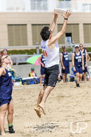 Action from 2016 USAU Beach Nationals