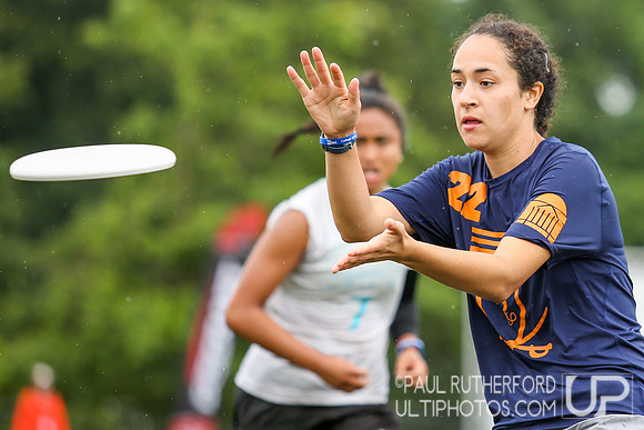 Action from USAU College Division 1 Nationals