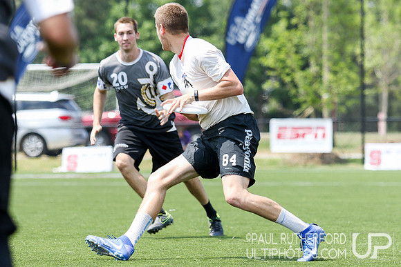 Action from USAU College Division 1 Nationals