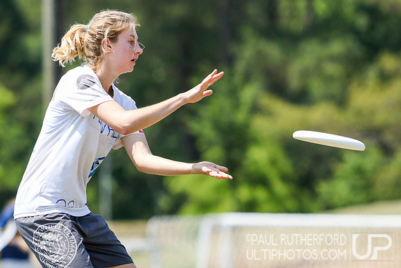Action from USAU College Division 1 Nationals