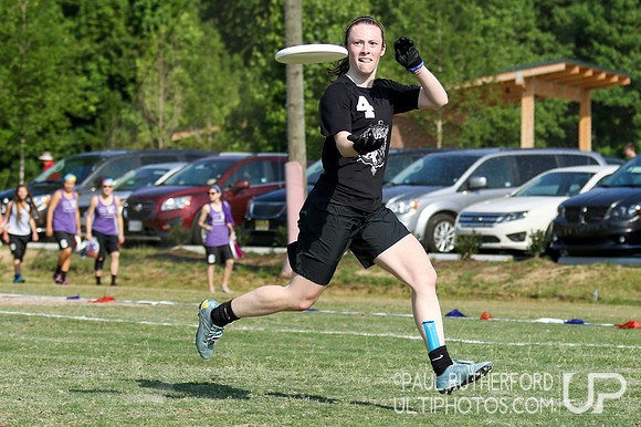 Action from USAU College Division 1 Nationals
