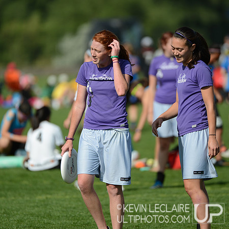 2012 USAU D-I College Championships Friday Action