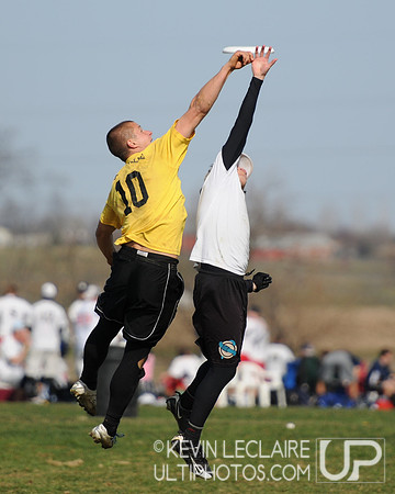 Sunday Open Division Finals Round Action
