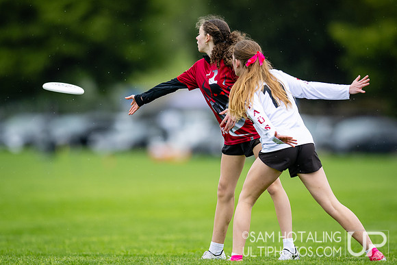 Pool play round II at DiscNW Spring Reign