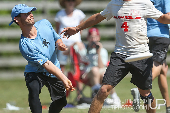 Action from USAU College Division 1 Nationals