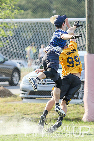 Action from USAU College Division 1 Nationals