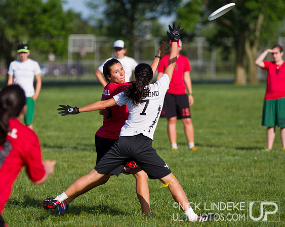 2014 USAU D-I College Champs Sunday Action
