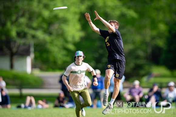 Men’s pool play at USAU DI College Championships