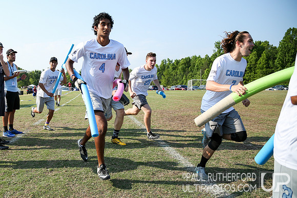 Action from USAU College Division 1 Nationals