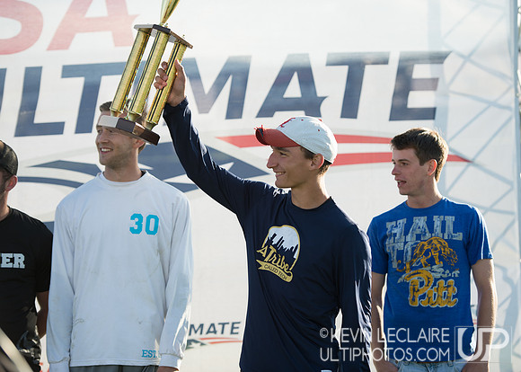 2012 USAU D-I College Championships Sunday Action