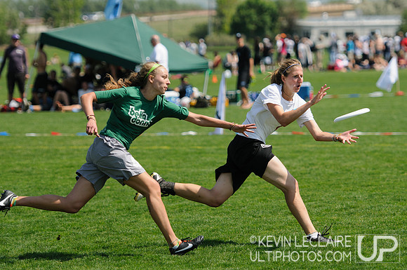 2012 USAU D-I College Championships Friday Action