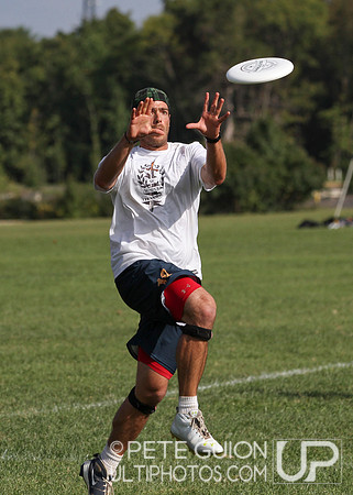Round 5 of Mixed pool play of the Ultimate Capitol Sectionals