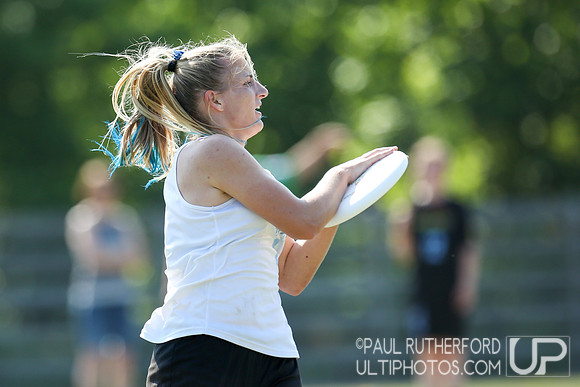 Action from USAU College Division 1 Nationals