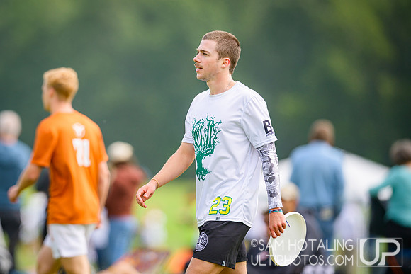 Pool play at USAU D-I College Championships