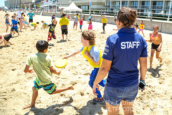 Action from 2016 USAU Beach Nationals