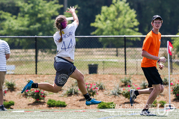 Action from USAU College Division 1 Nationals