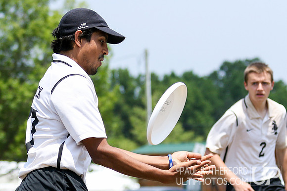 Action from USAU College Division 1 Nationals