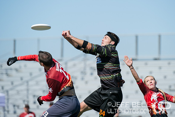 USAU_Nationals_2013_Saturday_20131019_123615_JBP8225