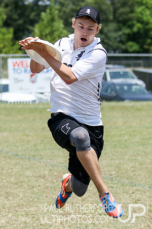 Action from USAU College Division 1 Nationals