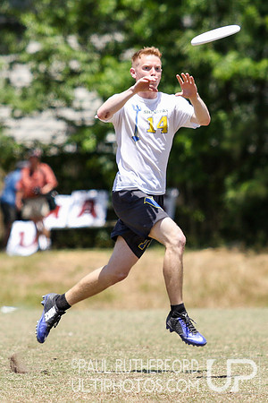 Action from USAU College Division 1 Nationals