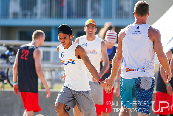 Action from 2016 USAU Beach Nationals