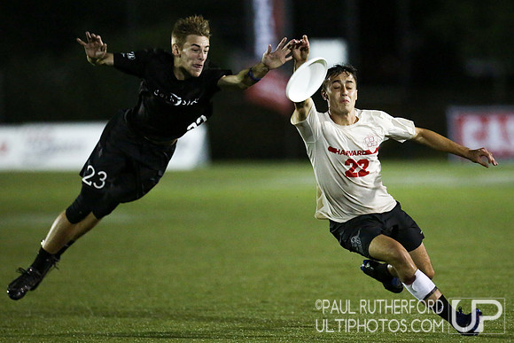 Action from USAU College Division 1 Nationals