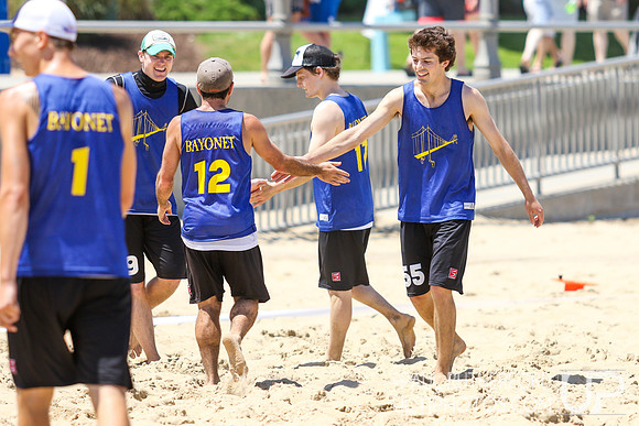 Action from 2016 USAU Beach Nationals