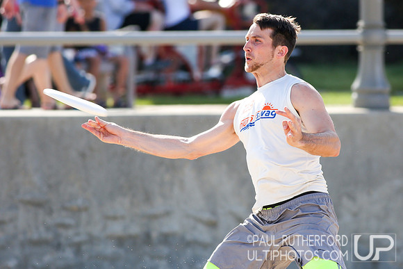 Action from 2016 USAU Beach Nationals