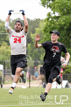 Action from USAU College Division 1 Nationals