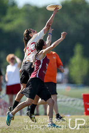 Action from USAU College Division 1 Nationals