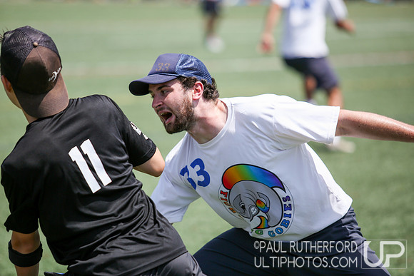 Action from USAU College Division 1 Nationals