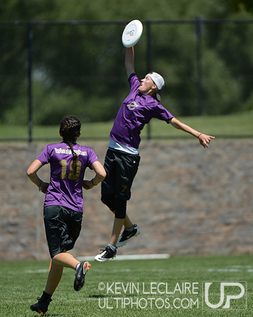 2012 USAU D-I College Championships Sunday Action