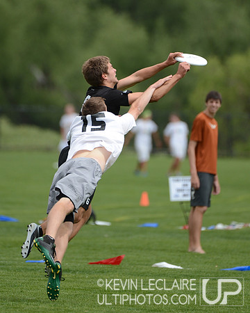 2012 USAU D-I College Championships Friday Action