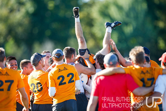 Sunday Action - 2016 USAU