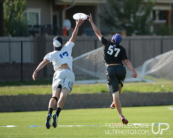 2012 USAU D-I College Championships Friday Action
