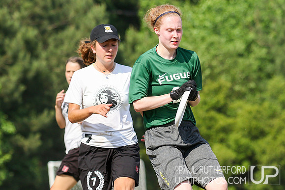 Action from USAU College Division 1 Nationals