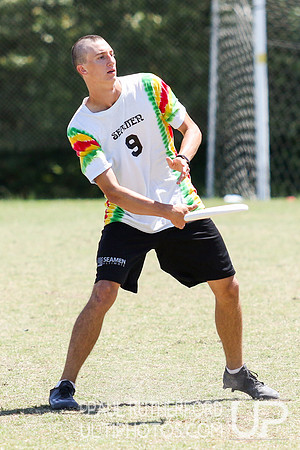 Action from USAU College Division 1 Nationals
