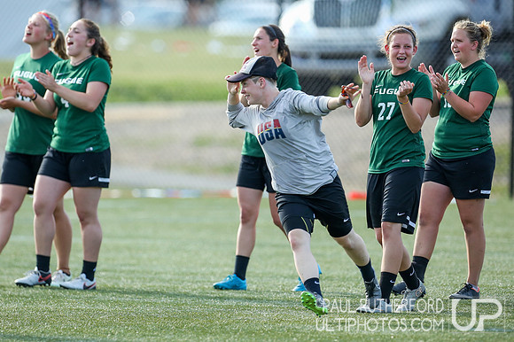 Action from USAU College Division 1 Nationals